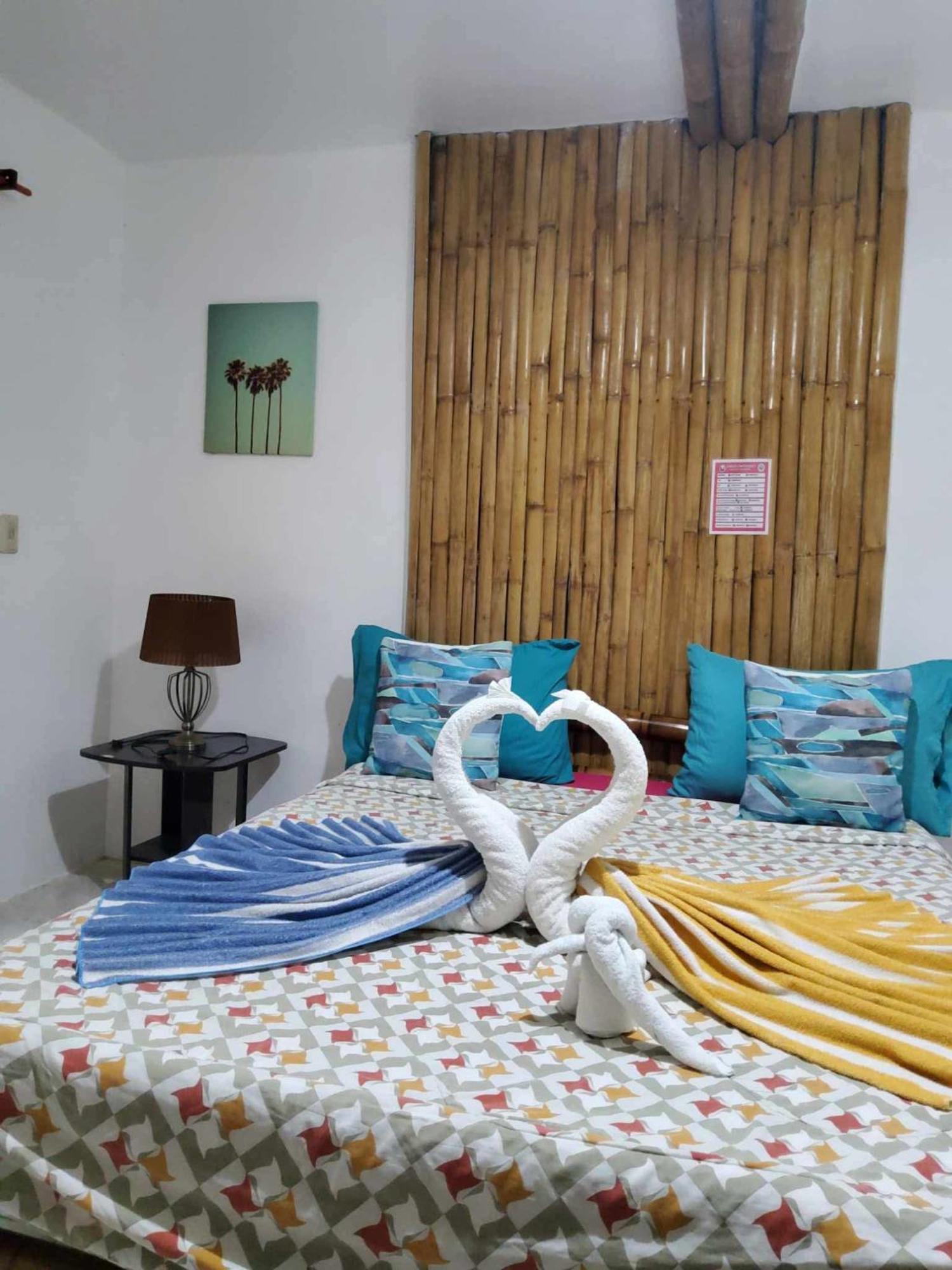Treasure Beach Resort Carles Extérieur photo